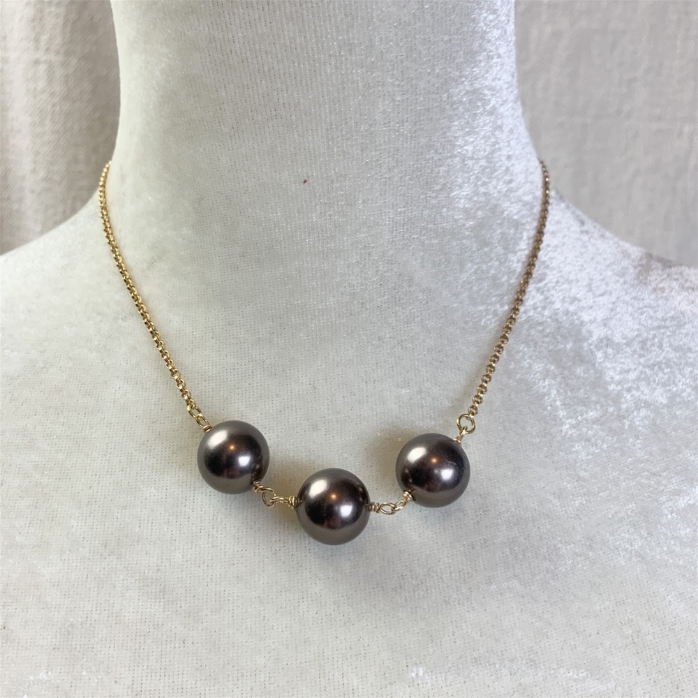 Gold 3 large Faux Pearls Necklace
